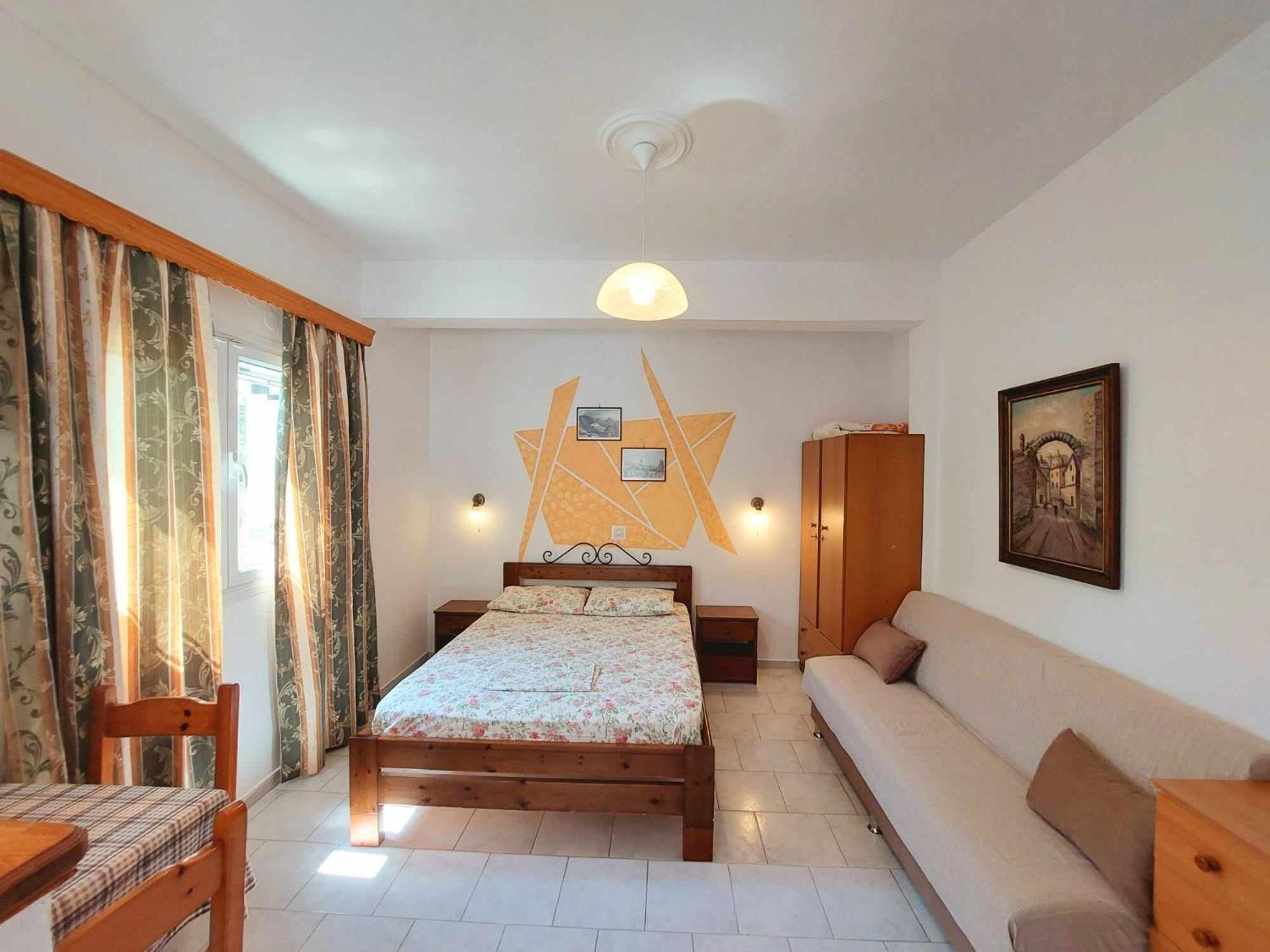 Eleni Apartment *